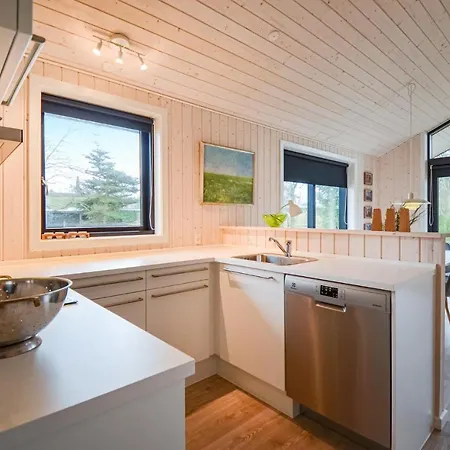 Lovely In With Kitchen *